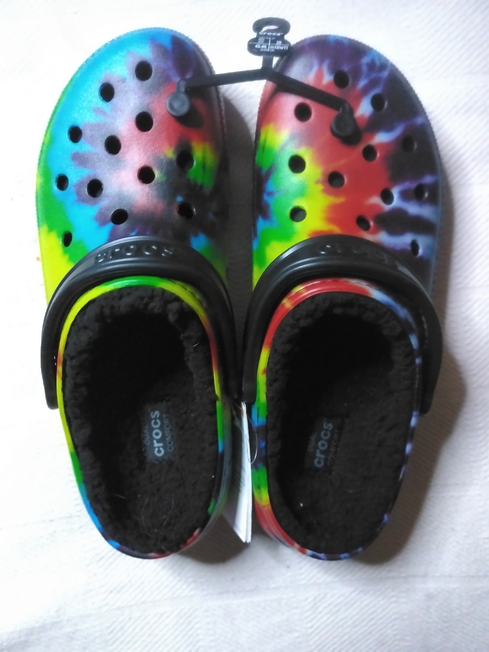CROCS Mens Tie-Dye Fuzzy Clogs - Multi